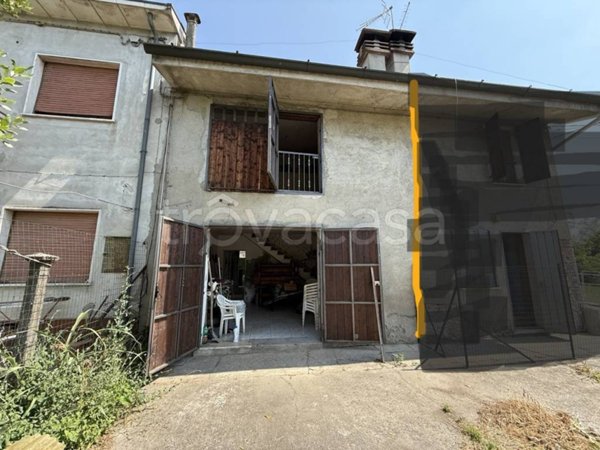 casa indipendente in vendita a Monticelli d'Ongina in zona Isola Serafini