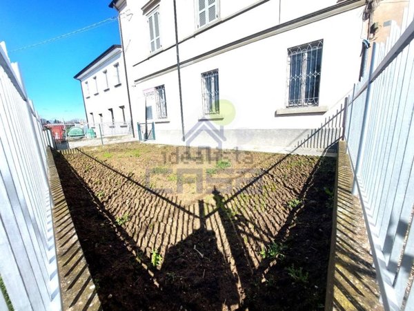 appartamento in vendita a Monticelli d'Ongina in zona Isola Serafini