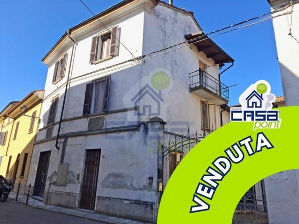 casa indipendente in vendita a Monticelli d'Ongina
