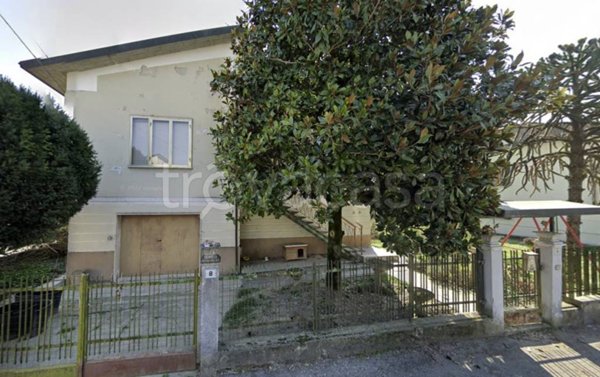 casa indipendente in vendita a Monticelli d'Ongina