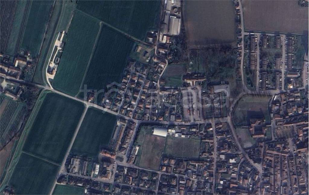 casa indipendente in vendita a Monticelli d'Ongina