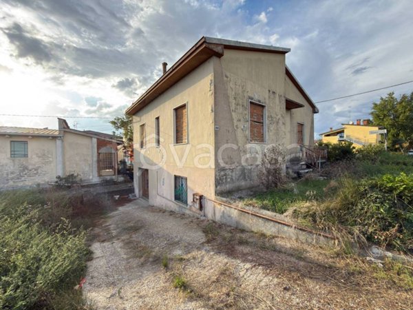 casa indipendente in vendita a Monticelli d'Ongina