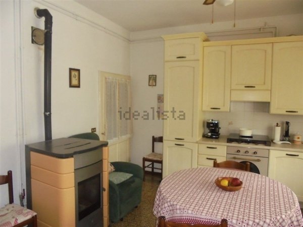 casa indipendente in vendita a Monticelli d'Ongina in zona San Nazzaro