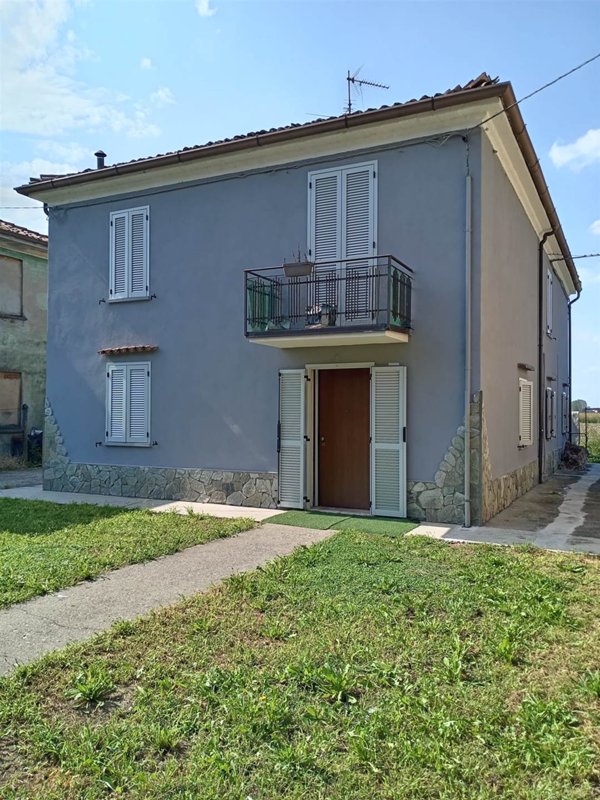 casa indipendente in vendita a Monticelli d'Ongina