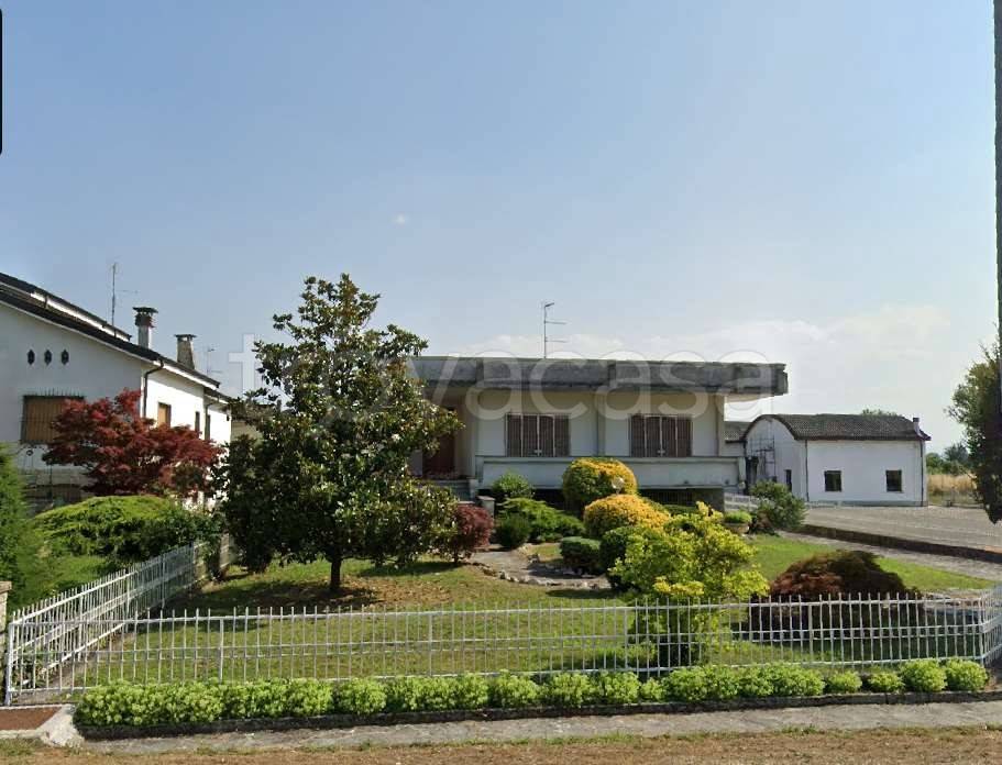 casa indipendente in vendita a Monticelli d'Ongina