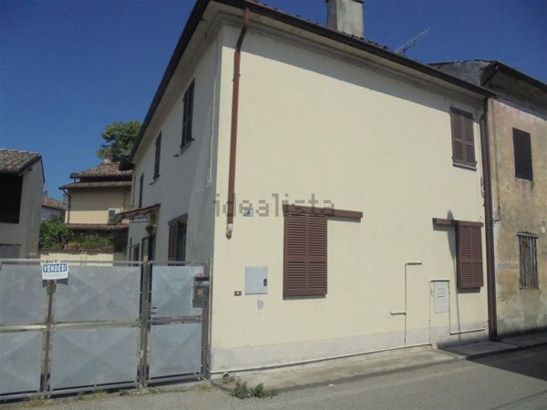 casa indipendente in vendita a Monticelli d'Ongina