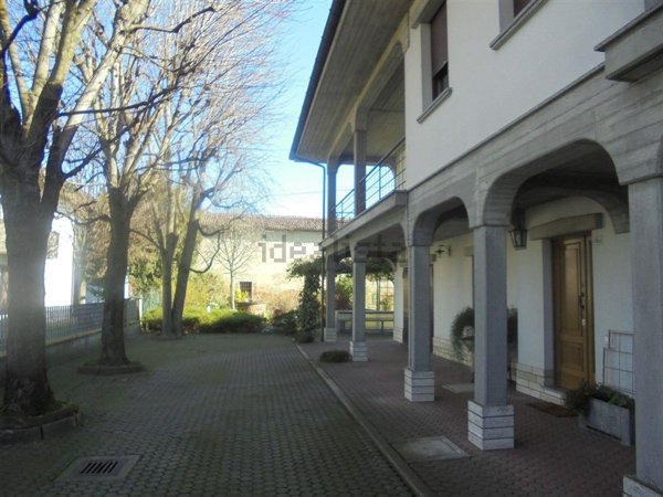 casa indipendente in vendita a Monticelli d'Ongina