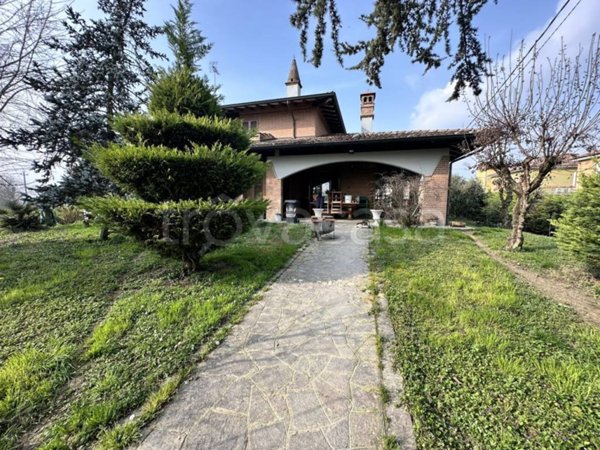 casa indipendente in vendita a Monticelli d'Ongina