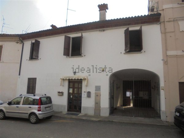 casa indipendente in vendita a Monticelli d'Ongina