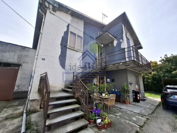 appartamento in vendita a Monticelli d'Ongina in zona Fogarole