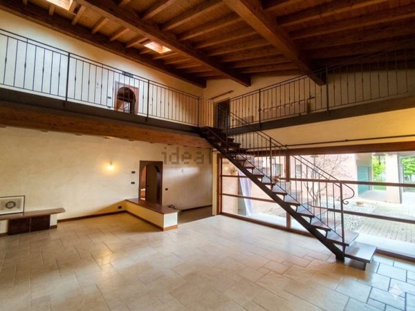 casa indipendente in vendita a Monticelli d'Ongina