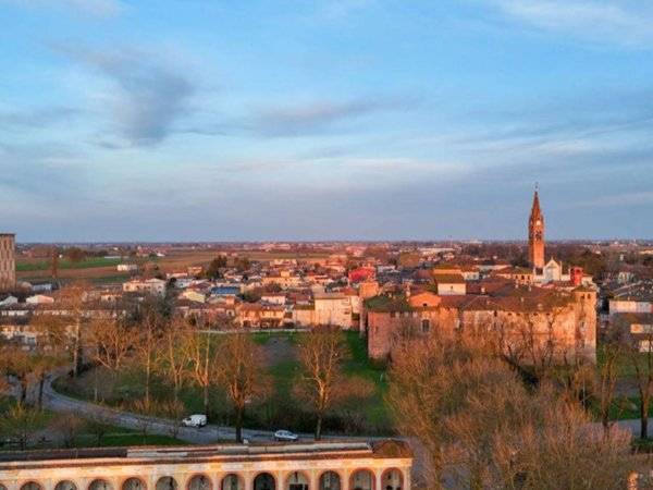 casa indipendente in vendita a Monticelli d'Ongina in zona San Nazzaro