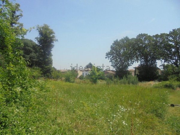 terreno edificabile in vendita a Monticelli d'Ongina in zona Fogarole