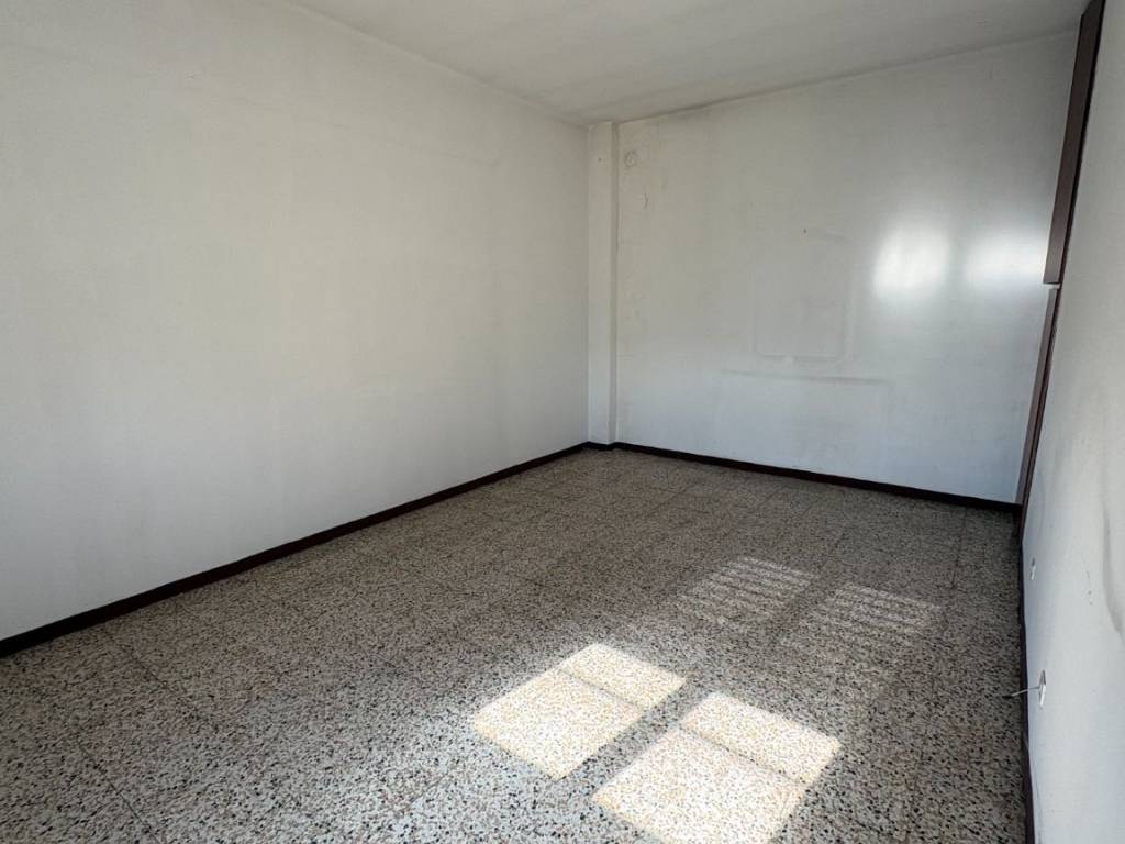 casa indipendente in vendita a Monticelli d'Ongina in zona Isola Serafini