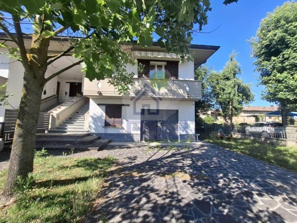casa indipendente in vendita a Monticelli d'Ongina in zona San Nazzaro