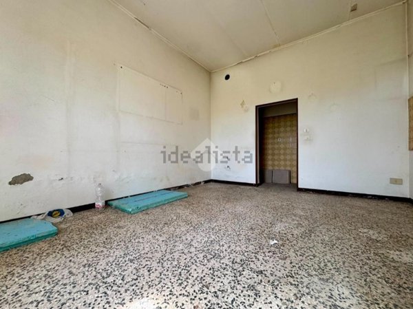 casa indipendente in vendita a Monticelli d'Ongina in zona Isola Serafini