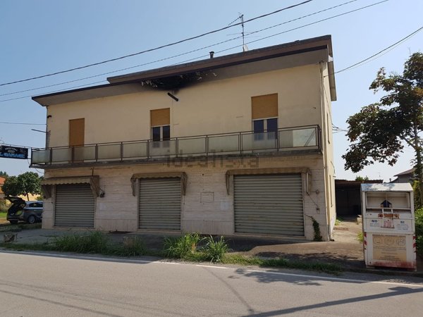 appartamento in vendita a Monticelli d'Ongina in zona Isola Serafini