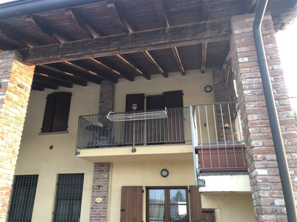 appartamento in vendita a Monticelli d'Ongina in zona Isola Serafini