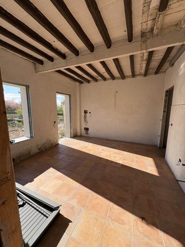 casa indipendente in vendita a Monticelli d'Ongina in zona Isola Serafini