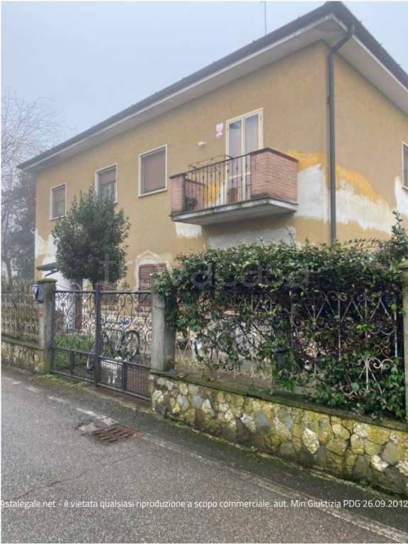 appartamento in vendita a Monticelli d'Ongina in zona Fogarole