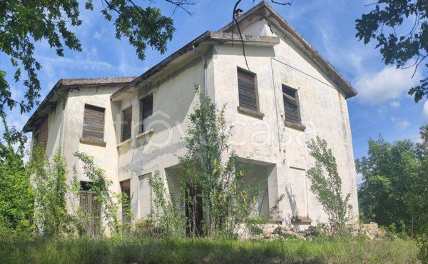 casa indipendente in vendita a Morfasso