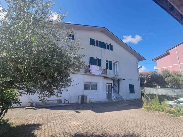 casa indipendente in vendita a Morfasso in zona San Michele