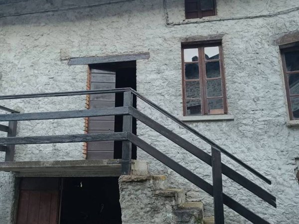 casa indipendente in vendita a Morfasso