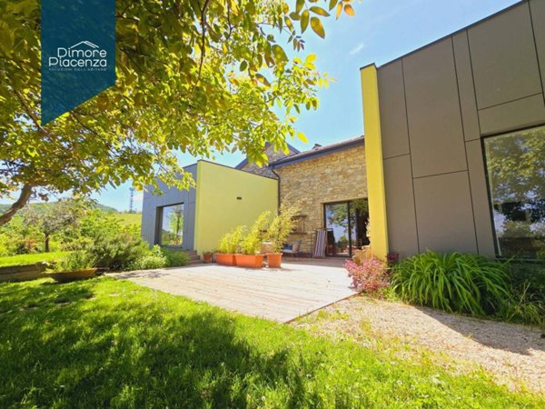 esavano in vendita a Morfasso