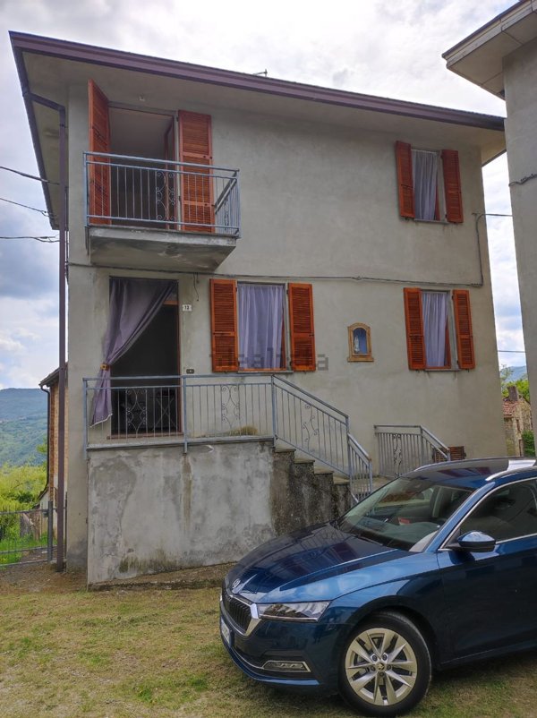 casa indipendente in vendita a Morfasso