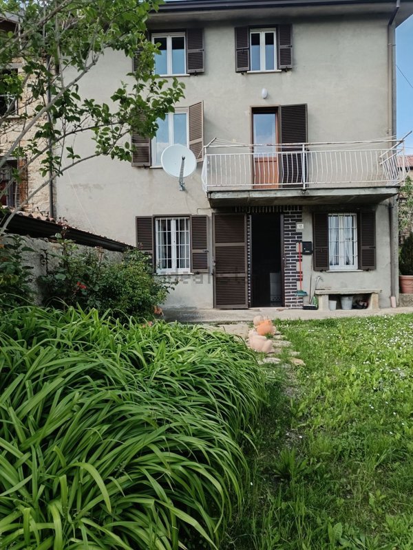 casale in vendita a Morfasso