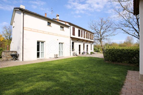 casa indipendente in vendita a Morfasso in zona San Michele