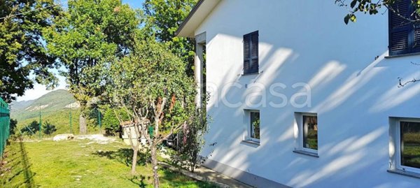 casa indipendente in vendita a Morfasso in zona Sperongia