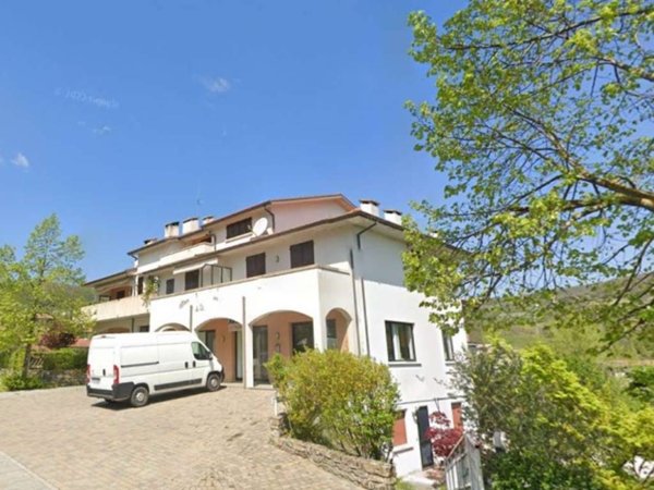 locale commerciale in vendita a Morfasso