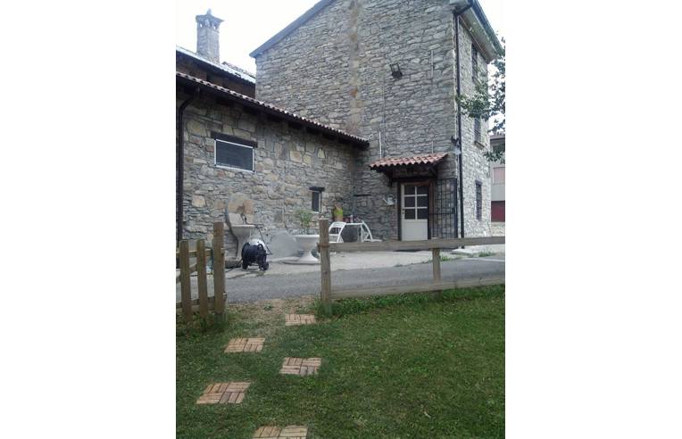 casa indipendente in vendita a Morfasso in zona San Michele