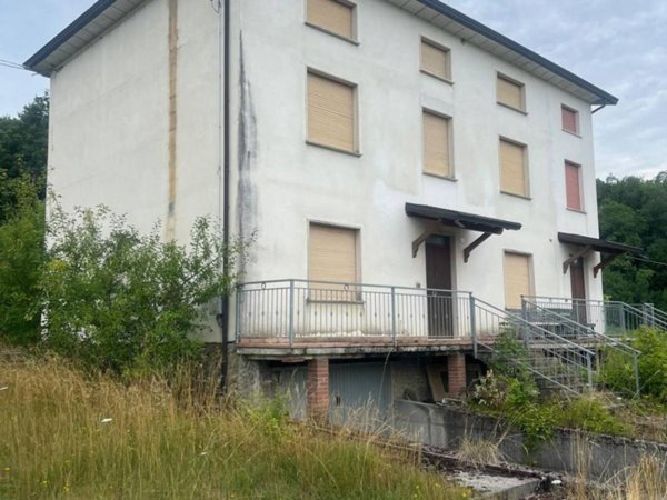 casa indipendente in vendita a Morfasso