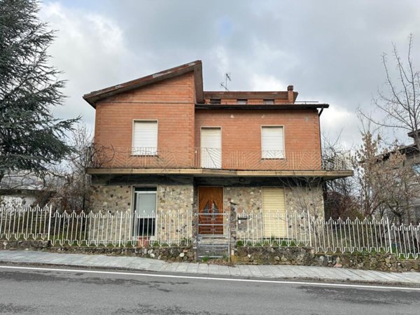 casa indipendente in vendita a Morfasso