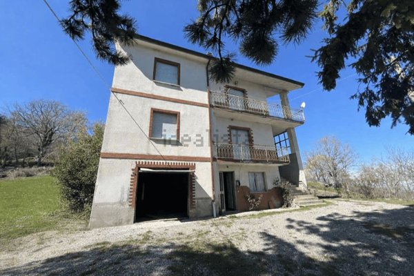 casa indipendente in vendita a Morfasso in zona Teruzzi