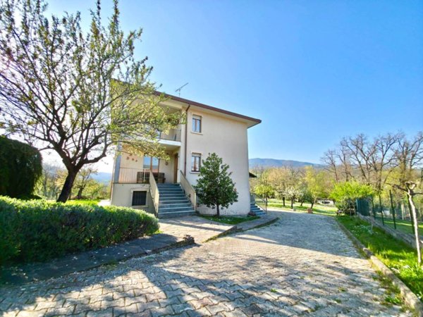 casa indipendente in vendita a Morfasso in zona Sperongia