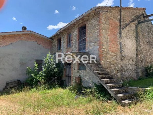 casa indipendente in vendita a Morfasso