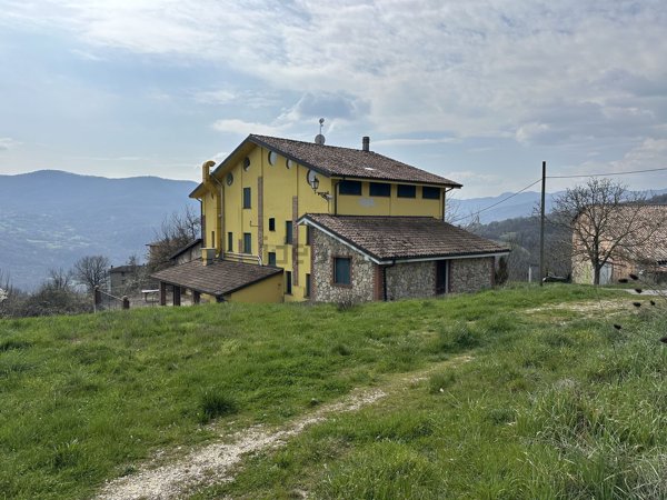 casa indipendente in vendita a Morfasso