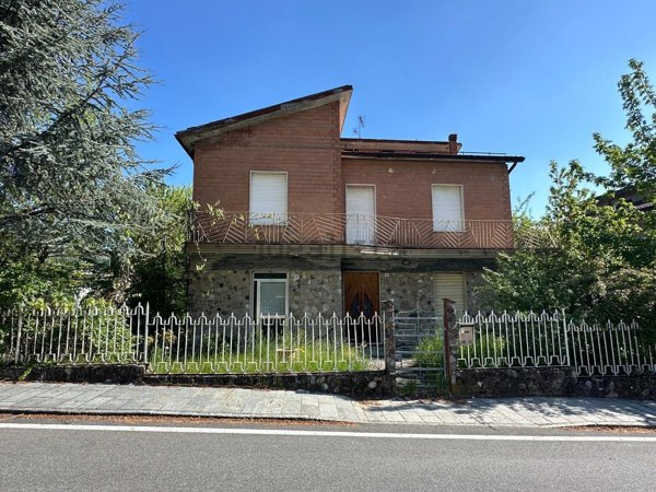 casa indipendente in vendita a Morfasso