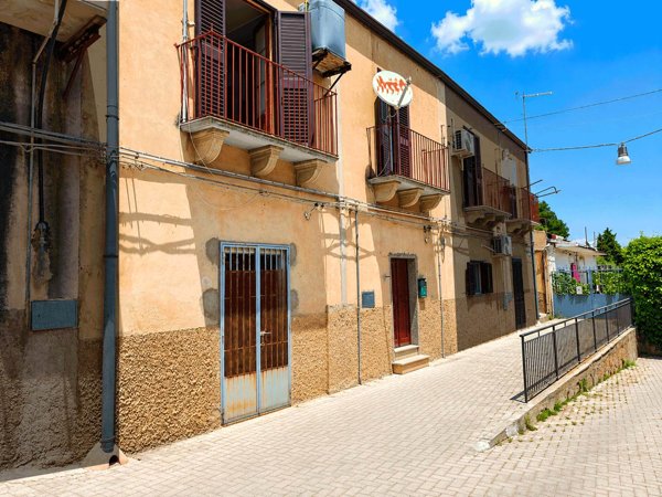 casa indipendente in vendita a Morfasso in zona San Michele