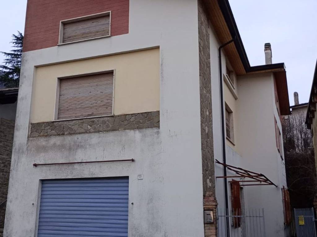 casa indipendente in vendita a Morfasso in zona Sperongia