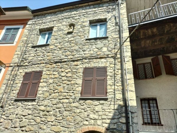 appartamento in vendita ad Ottone