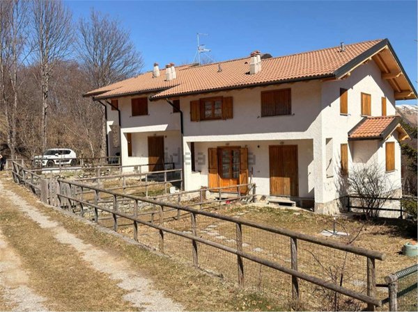 casa indipendente in vendita ad Ottone