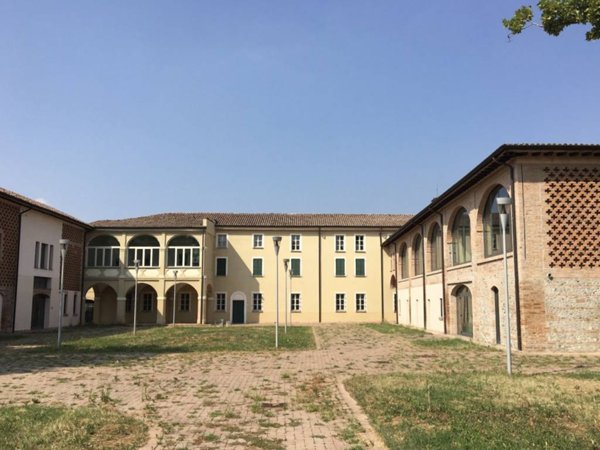 ufficio in vendita a Piacenza in zona Mucinasso
