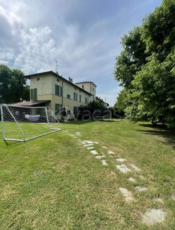 casa indipendente in vendita a Piacenza in zona Besurica