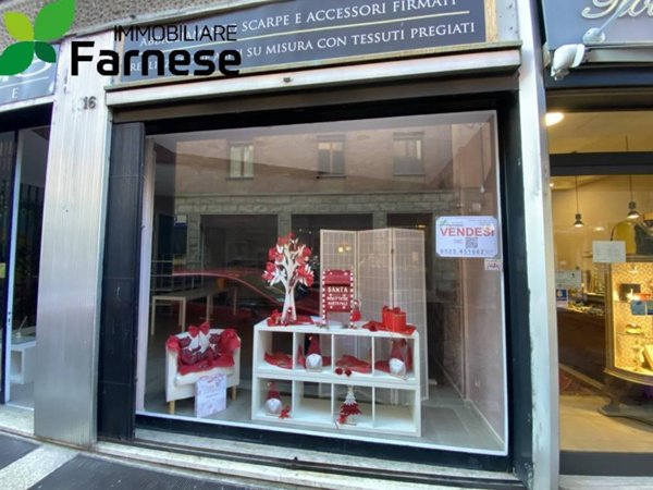 negozio in vendita a Piacenza in zona Centro Storico
