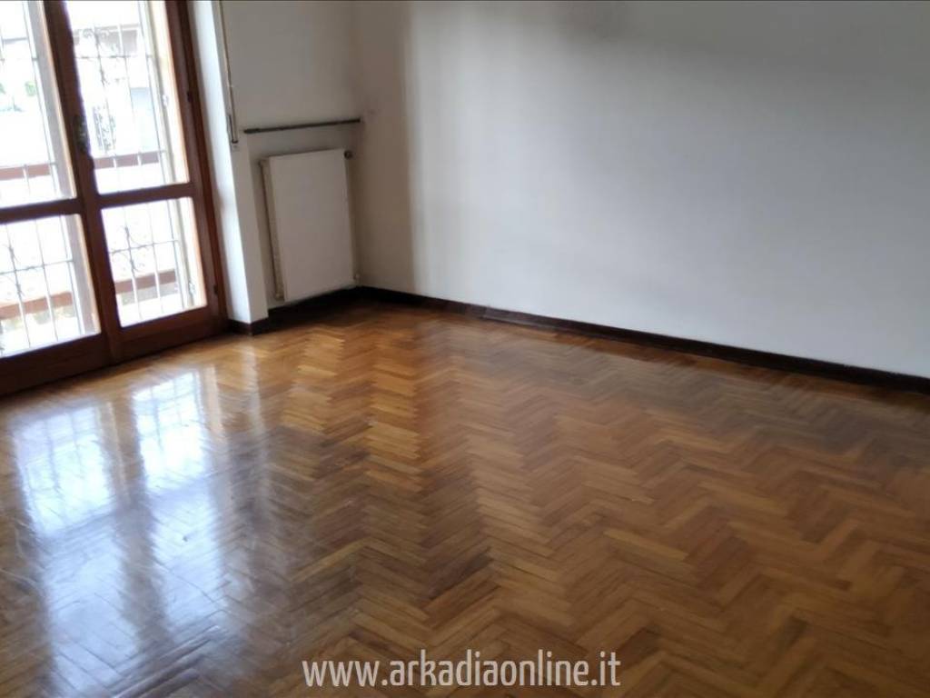 appartamento in vendita a Piacenza in zona Pittolo
