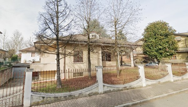 casa indipendente in vendita a Piacenza in zona Besurica